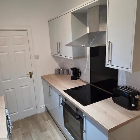 Homestay Lovely Spacious 4 In Shared House - *